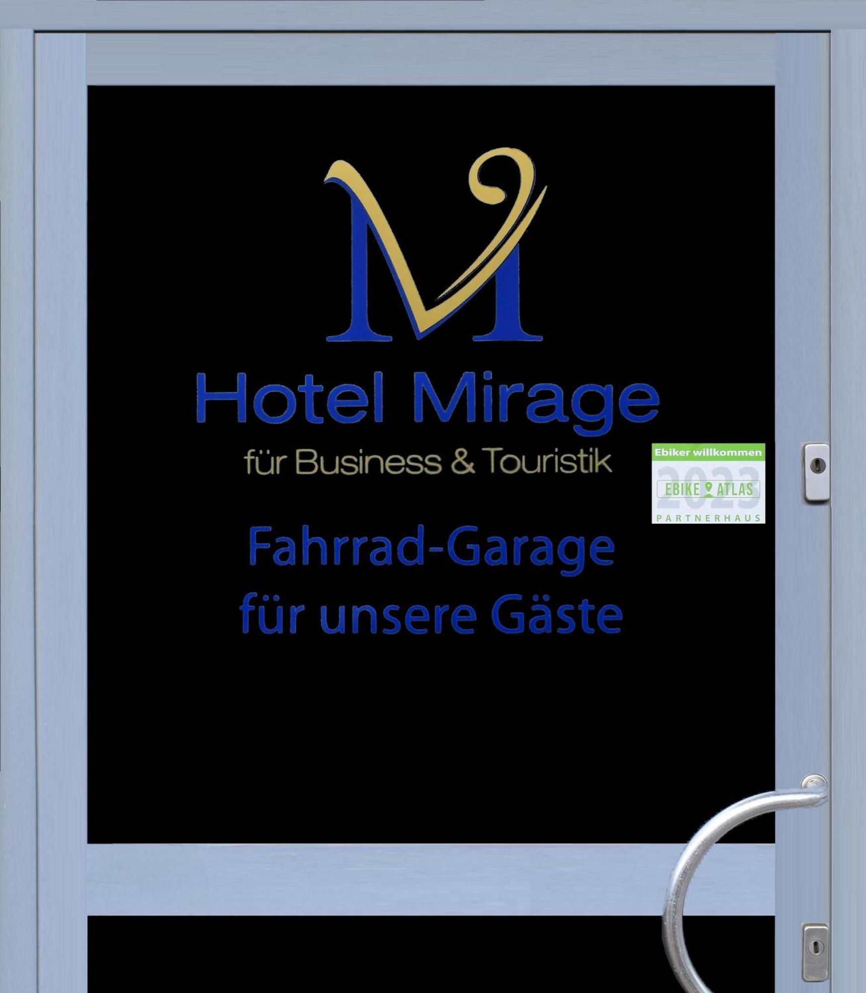 Hotel Mirage Дуйсбург Екстериор снимка